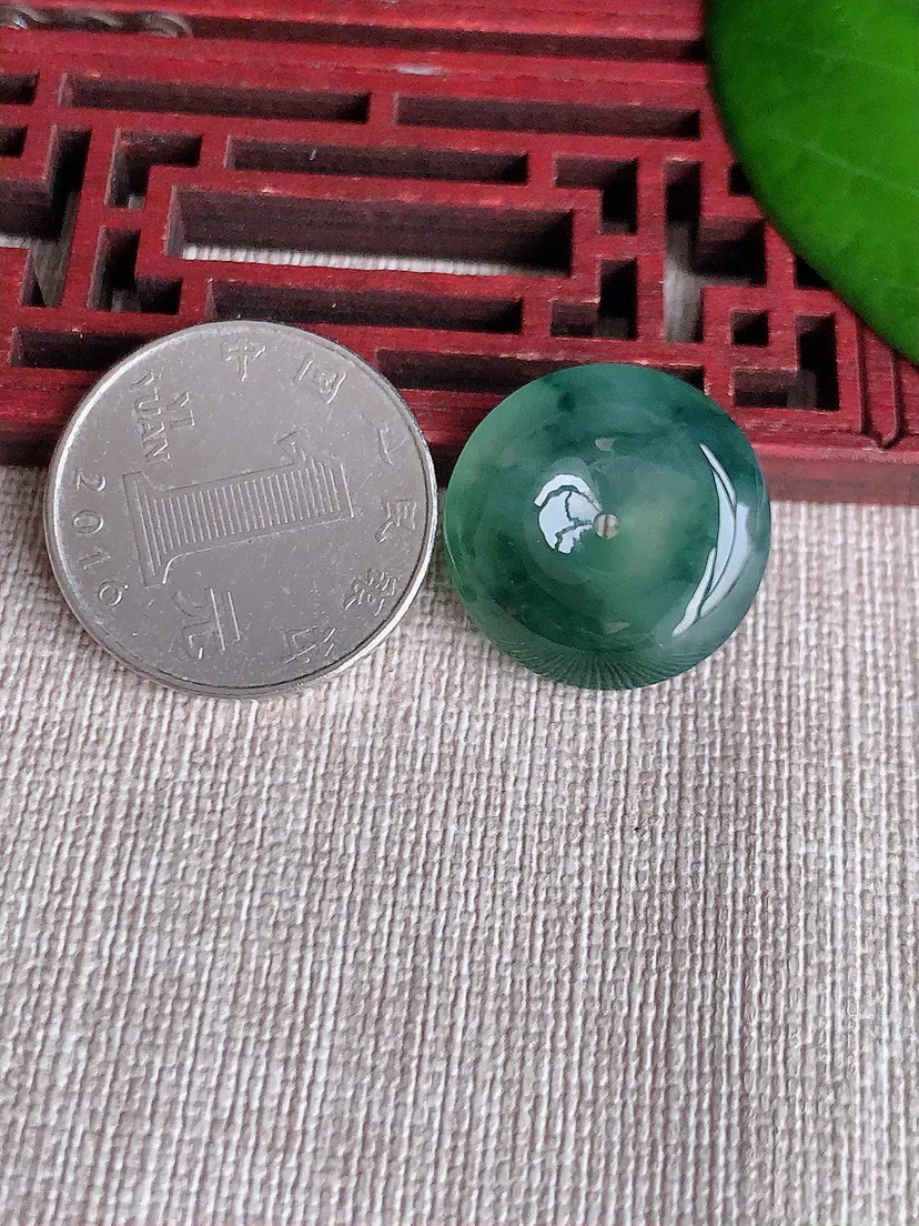 天然A货翡翠飘花平安扣吊坠尺寸20.5×5.7m量4.97g 0606