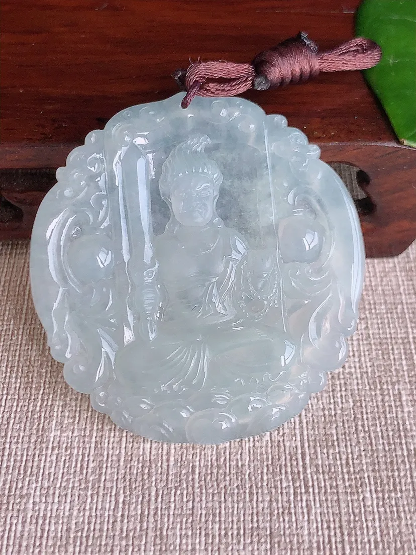 天然A货翡翠白月光不动明王吊坠尺寸50.2×47.4×4.8m量22.46g 0606