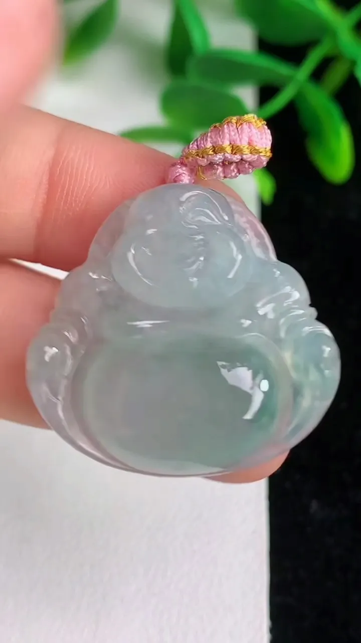 天然A货翡翠 飘花佛公吊坠，尺寸28.2-29.5-5.7，重量:7.64g
6月8日