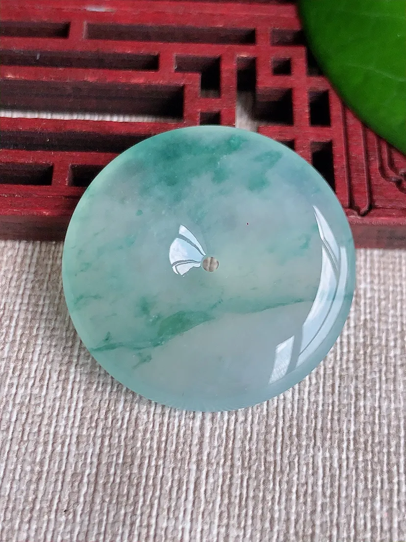 天然A货翡翠飘花平安扣吊坠尺寸31×5.8m量12.67g 0606