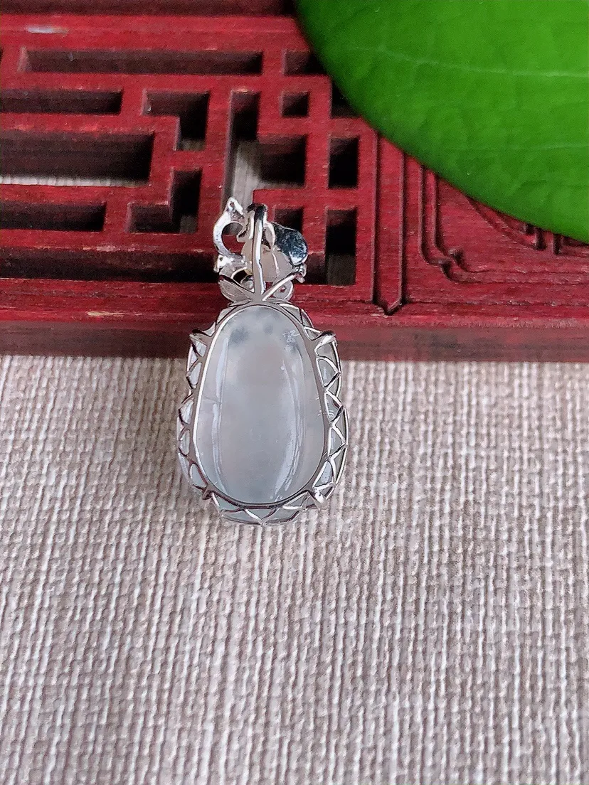 天然A货翡翠18K白月光招财貔貅吊坠尺寸25.7×17.5×13×7.8m量3.00g 0608