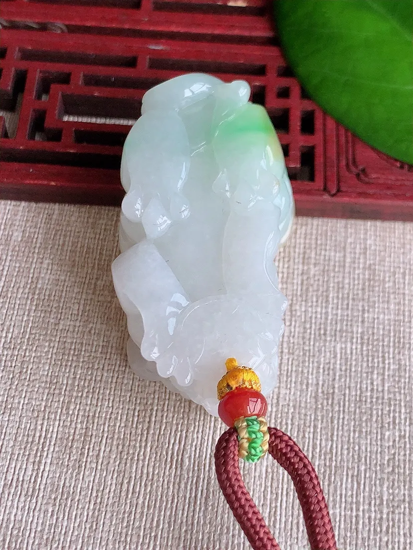 天然A货翡翠冰润黄加绿双彩招财貔貅吊坠尺寸52×27×19.7m量63.54g 0608