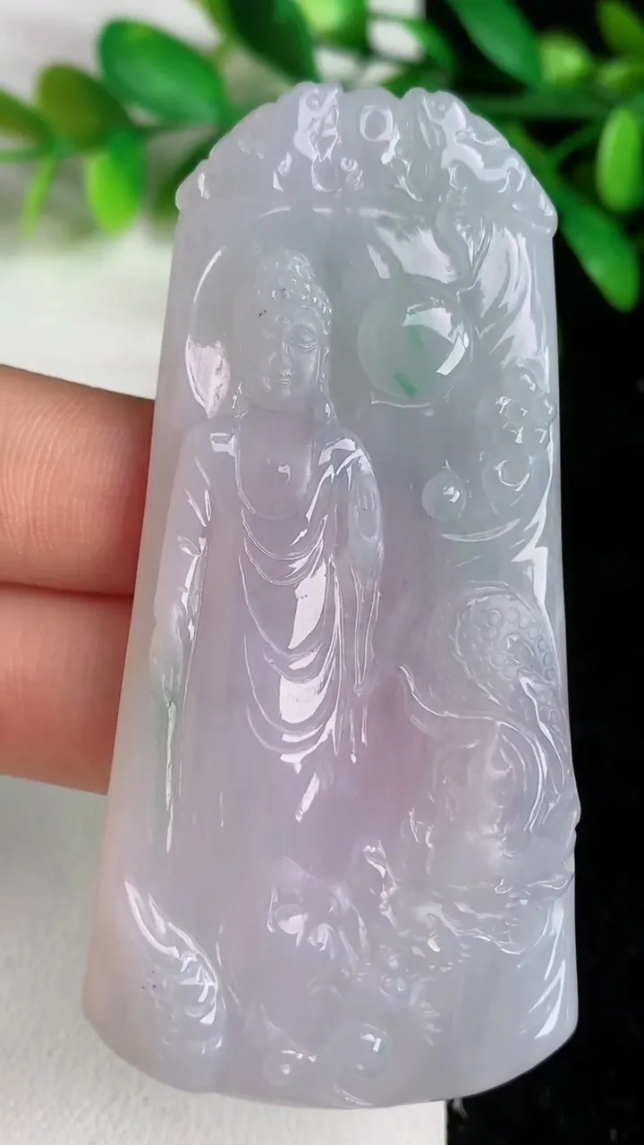 天然A货翡翠祥龙阿尼陀佛吊坠，尺寸73-35-5.6，重量:29.51g
6月8日
