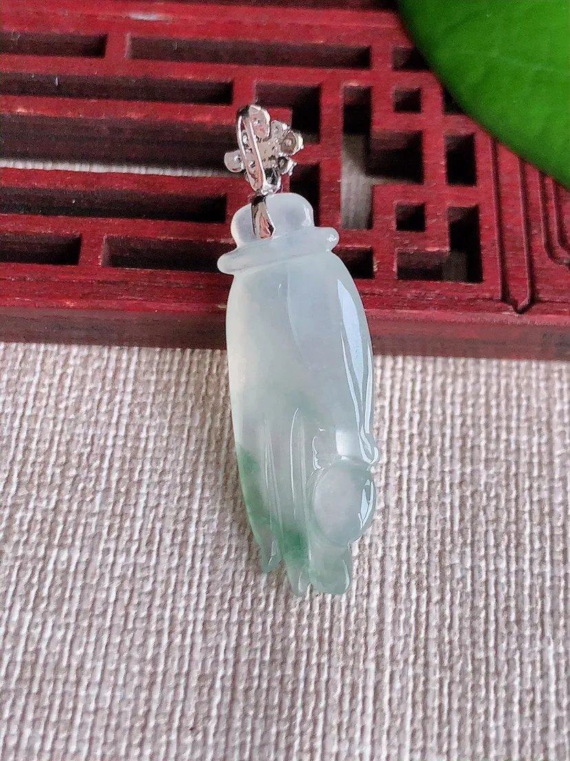 天然A货翡翠18K金扣头飘花掌上明珠吊坠尺寸37.5×29.8×11.3×6.4m量3.62g 06
