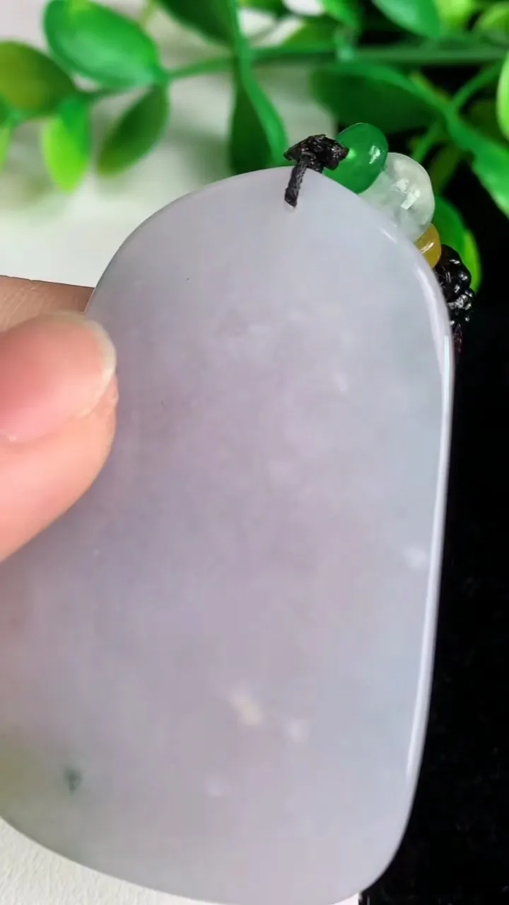 天然A货翡翠大日如来吊坠，尺寸60-30-7，重:31.10g
6月8日