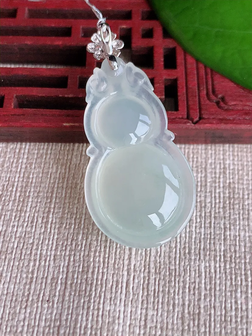 天然A货翡翠18K金扣头白月光葫芦吊坠尺寸40.8×33×18.8×6m量6.30g 0608