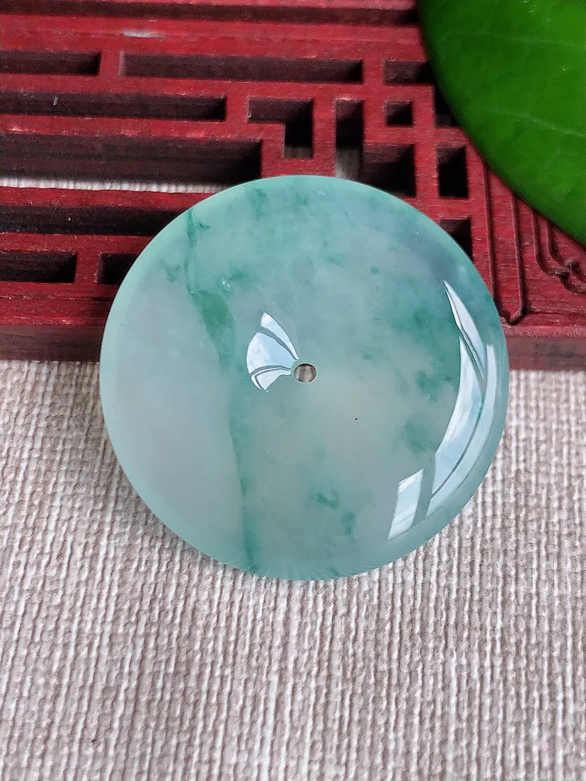 天然A货翡翠飘花平安扣吊坠尺寸31×5.8m量12.67g 0606