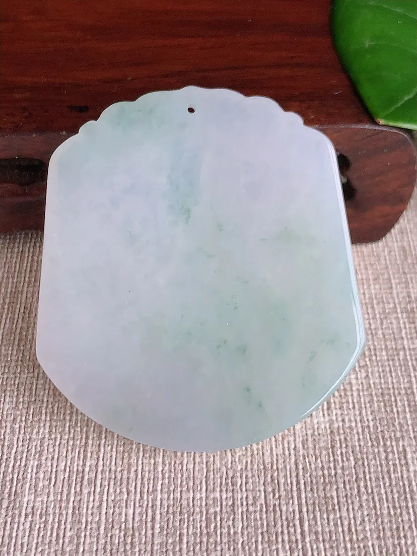 天然A货翡翠飘花文殊菩萨吊坠尺寸49.6×43.8×5m量24.63g 0608