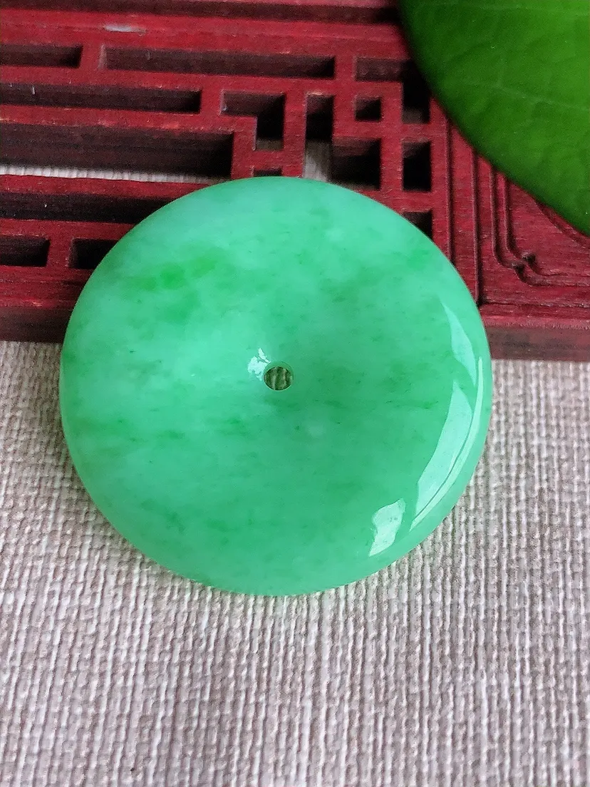 天然A货翡翠满绿平安扣吊坠尺寸34×6m量15.03g 0608