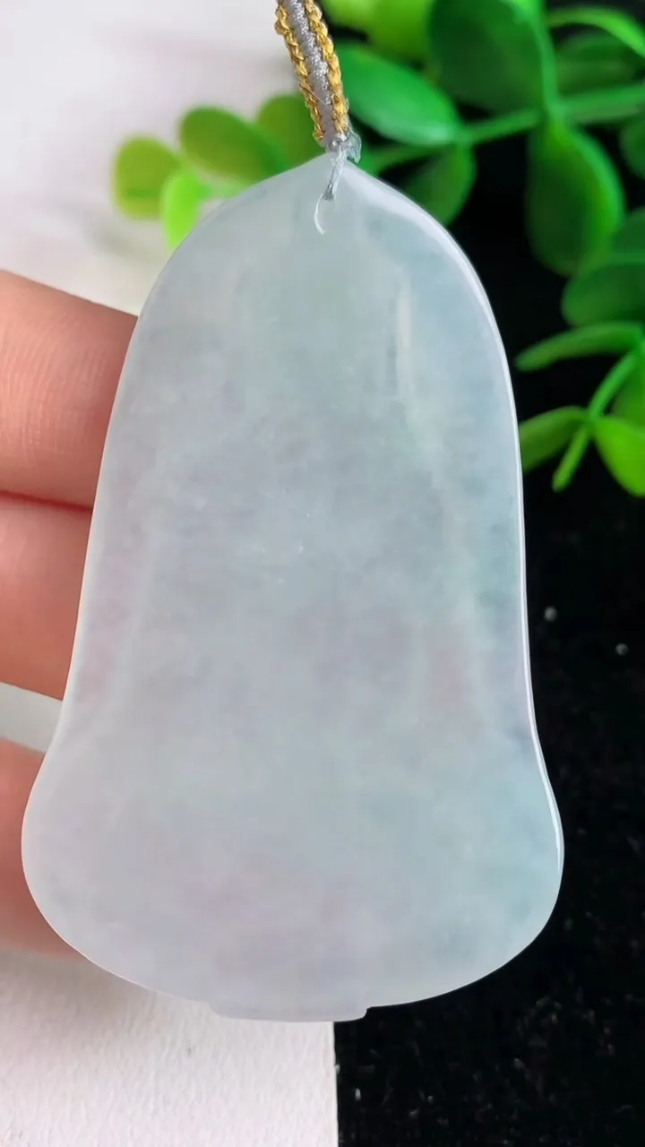 天然A货翡翠大势至观音菩萨吊坠，尺寸60-38-5.4，重量:25.79g
6月9日