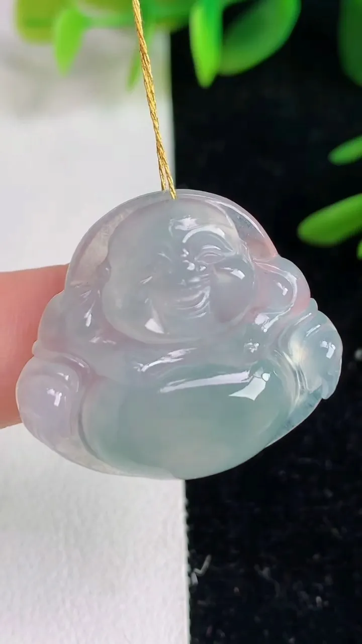 天然A货翡翠 飘花佛公吊坠，尺寸26.6-29.3-5.8，重量:7.23g
6月9日