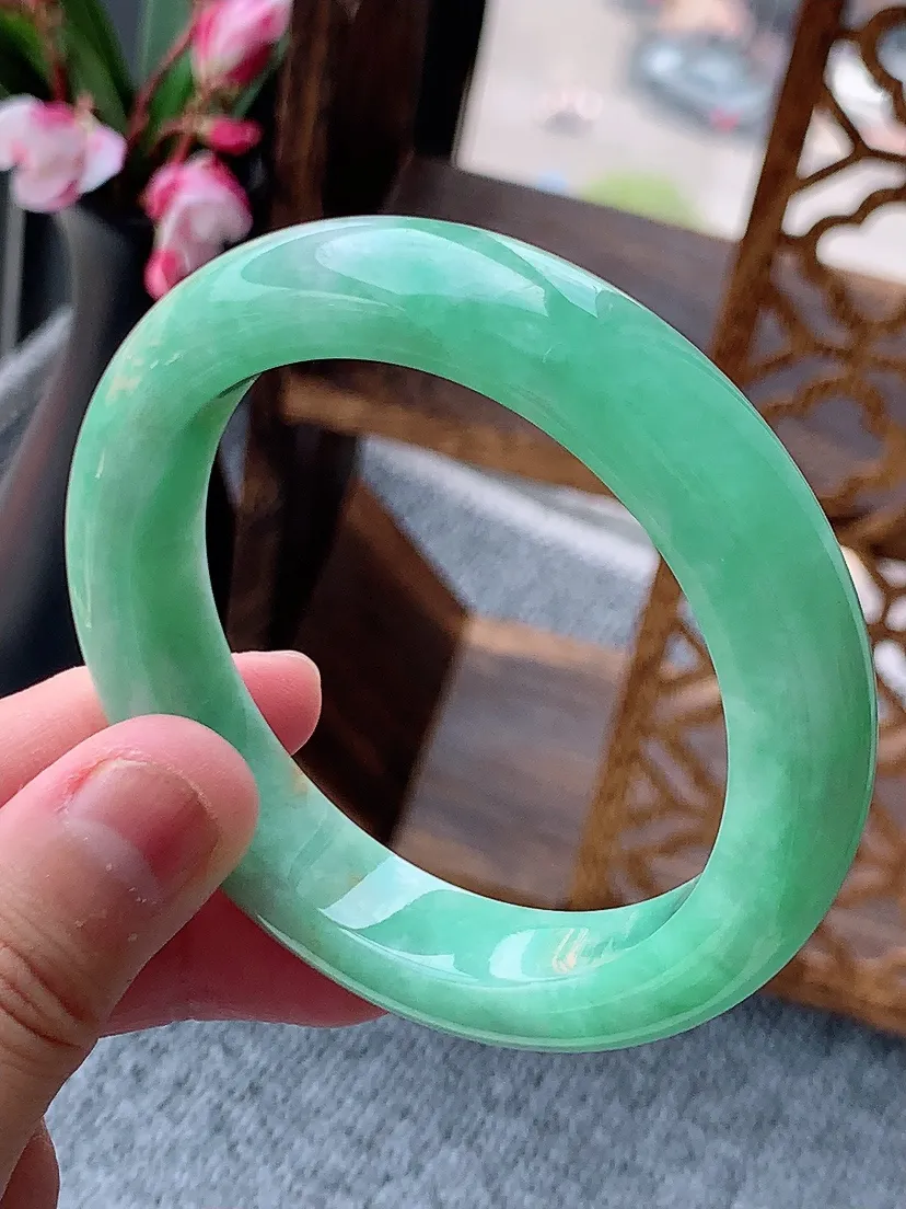天然A货翡翠冰润满绿正装正圈手镯53-54圈口 尺寸53×11.8×8.5m量58.28g 0608