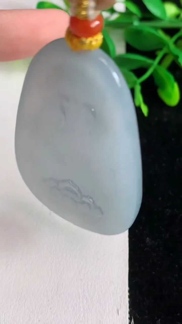 天然A货翡翠 紫罗兰大势至观音菩萨吊坠，尺寸62.5-32.5-7.3，重量:40.72g
6月9日
