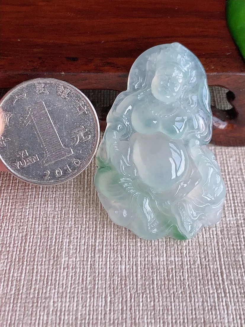 天然A货翡翠飘花黄财神吊坠尺寸45.6×29.6×5m量11.62g 0608