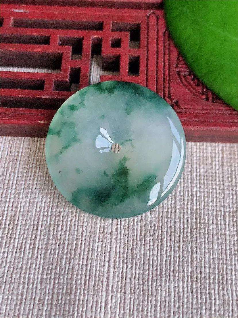 天然A货翡翠飘花平安扣吊坠尺寸29×4.7m量8.65g 0608