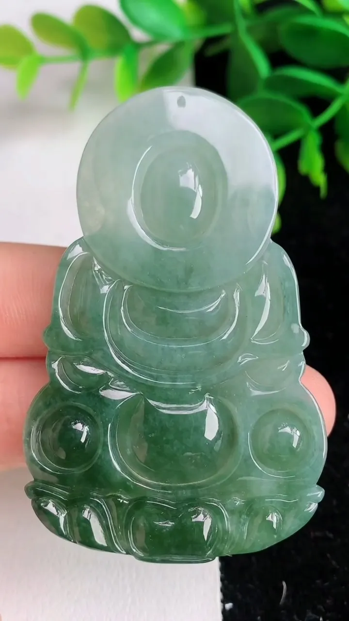 天然A货翡翠观音菩萨吊坠，尺寸 61.7-39-6.5，重: 26.75g
6月10日