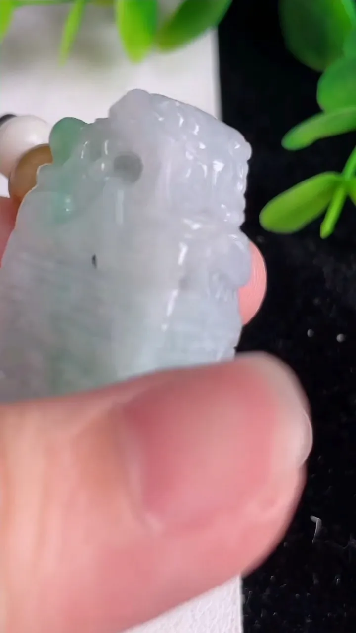 天然A货翡翠貔貅印章，尺寸42.8-20.2-13.2，重:31.22g
6月10日