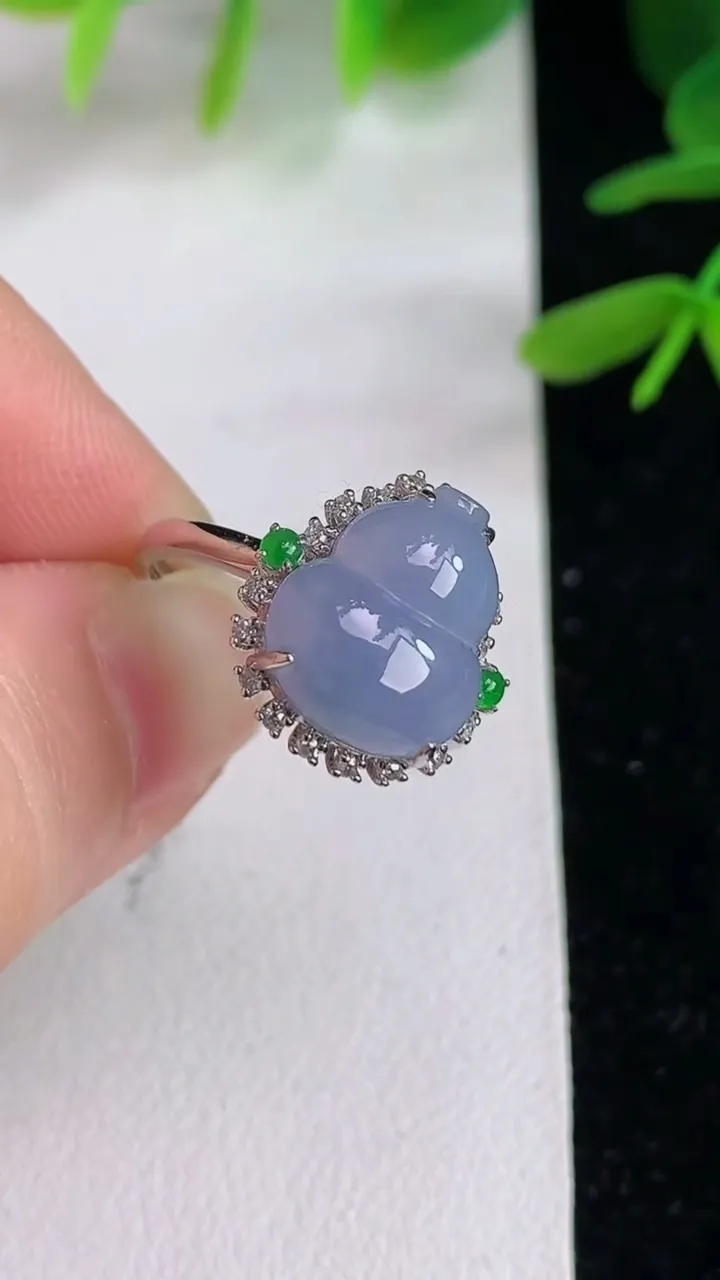 天然A货翡翠k金紫罗兰葫芦戒指，尺寸18.3-12.3-10.3，重:3.64g2025年6月10日