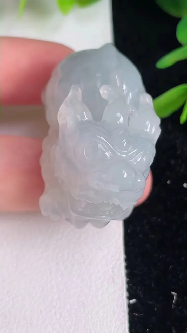 天然A货翡翠冰种貔貅吊坠，尺寸41-24.2-20，重:36.00g
6月10日