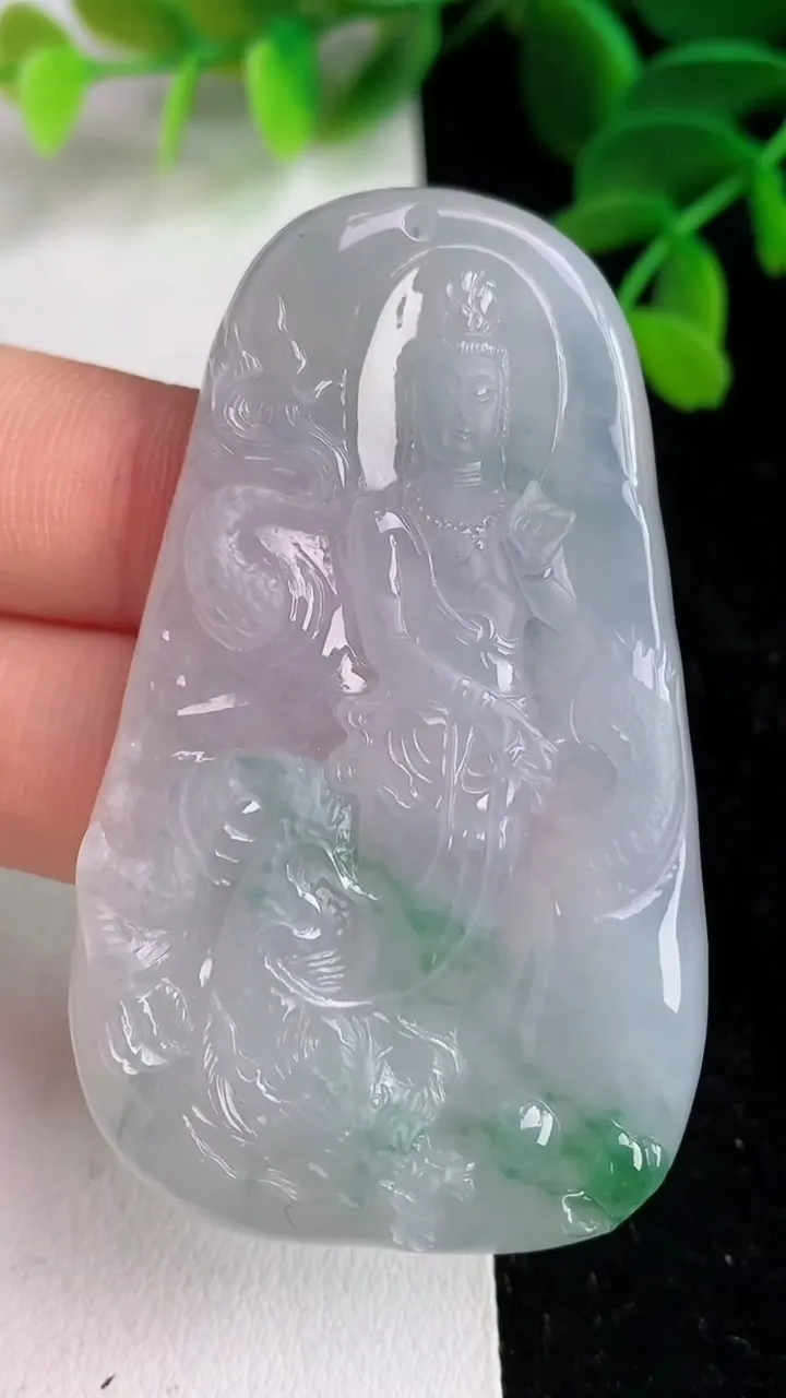 天然A货翡翠御龙观音菩萨吊坠，尺寸59.2-35-5，重量:25.22g
6月11日