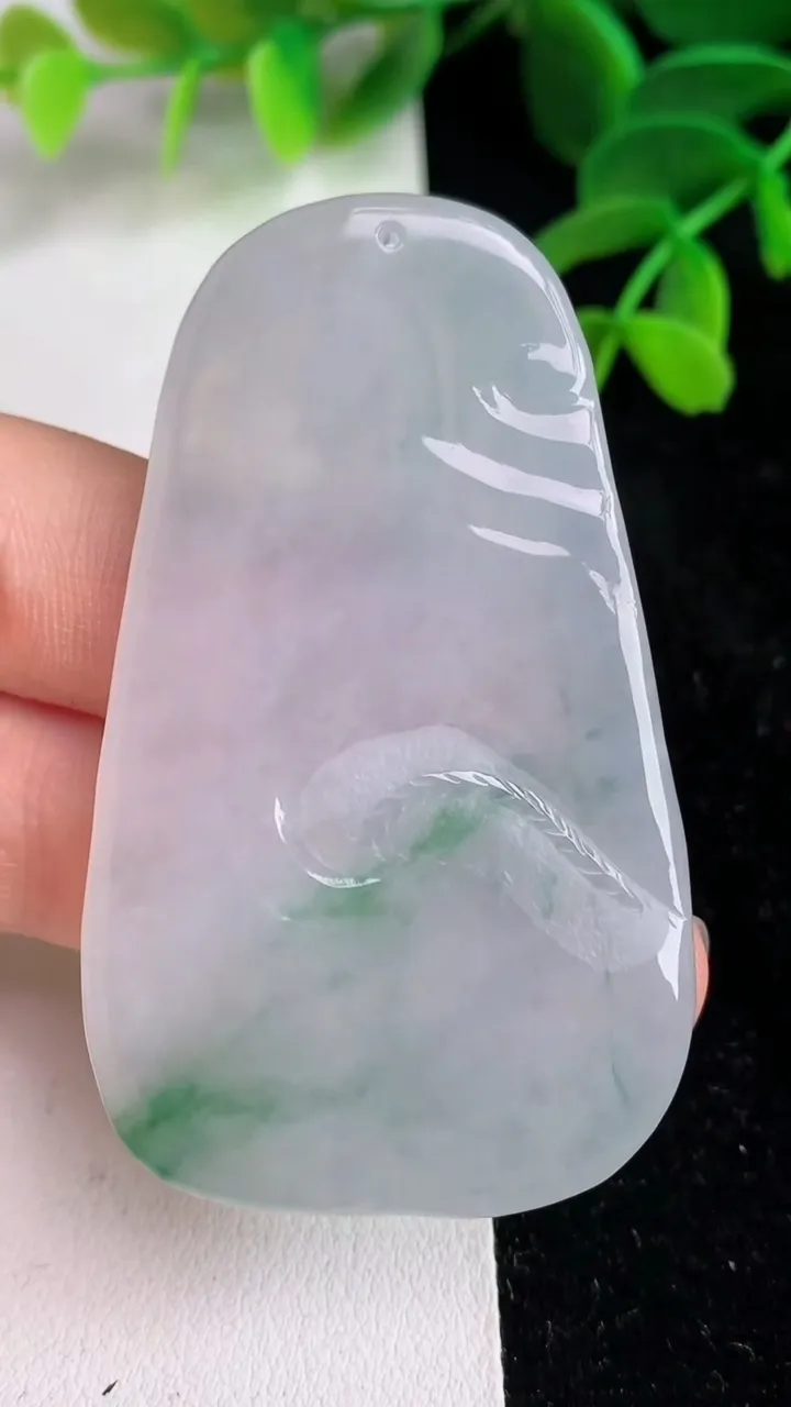 天然A货翡翠御龙观音菩萨吊坠，尺寸59.2-35-5，重量:25.22g
6月11日