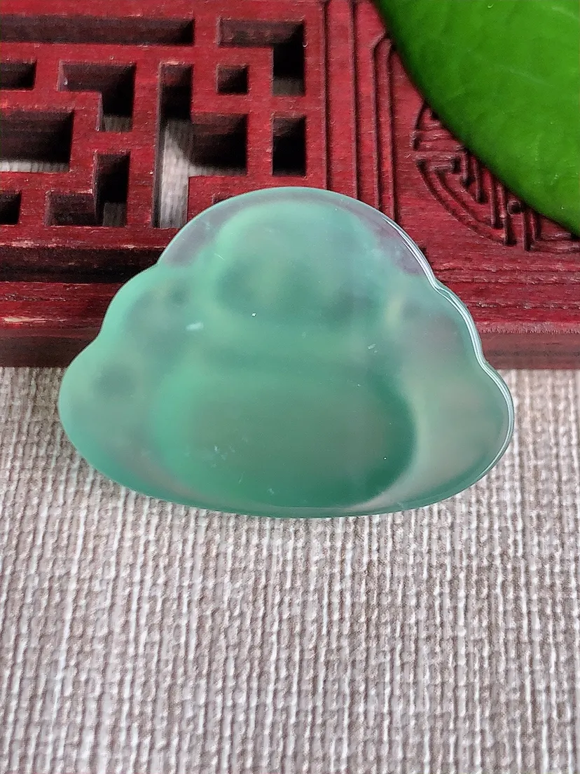 天然A货翡翠晴水一刀切佛件尺寸22×30.6×6m量7.15g 0610