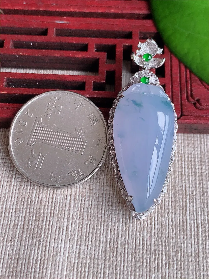 天然A货翡翠18K金伴紫罗兰飘花福瓜吊坠尺寸44.5×16.6×10.6裸石30.5×14.3m量9.10g 0611