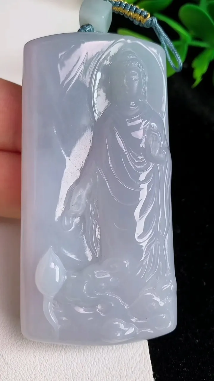 天然A货翡翠紫罗兰阿尼陀佛吊坠，尺寸71.4-36.5-13.3，重量:86.08g
6月12日