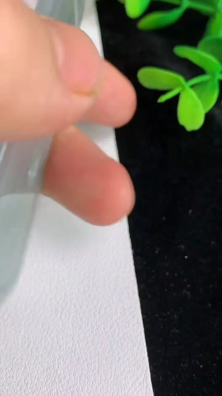 天然A货翡翠文殊菩萨吊坠，尺寸76.2-44.4-5，重量:31.33g
6月12日
