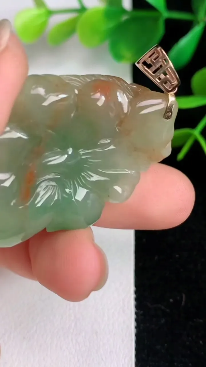 天然A货翡翠18k金双彩花开富贵吊坠，尺寸43-29-12，重:13.16g
6月14日
