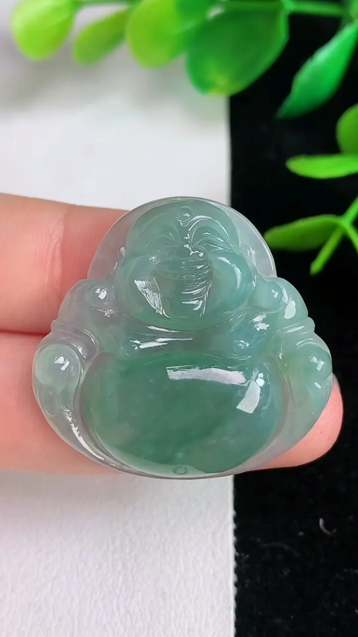天然A货翡翠佛公吊坠，尺寸30.2-32-5.4，重量:8.24g
6月14日
