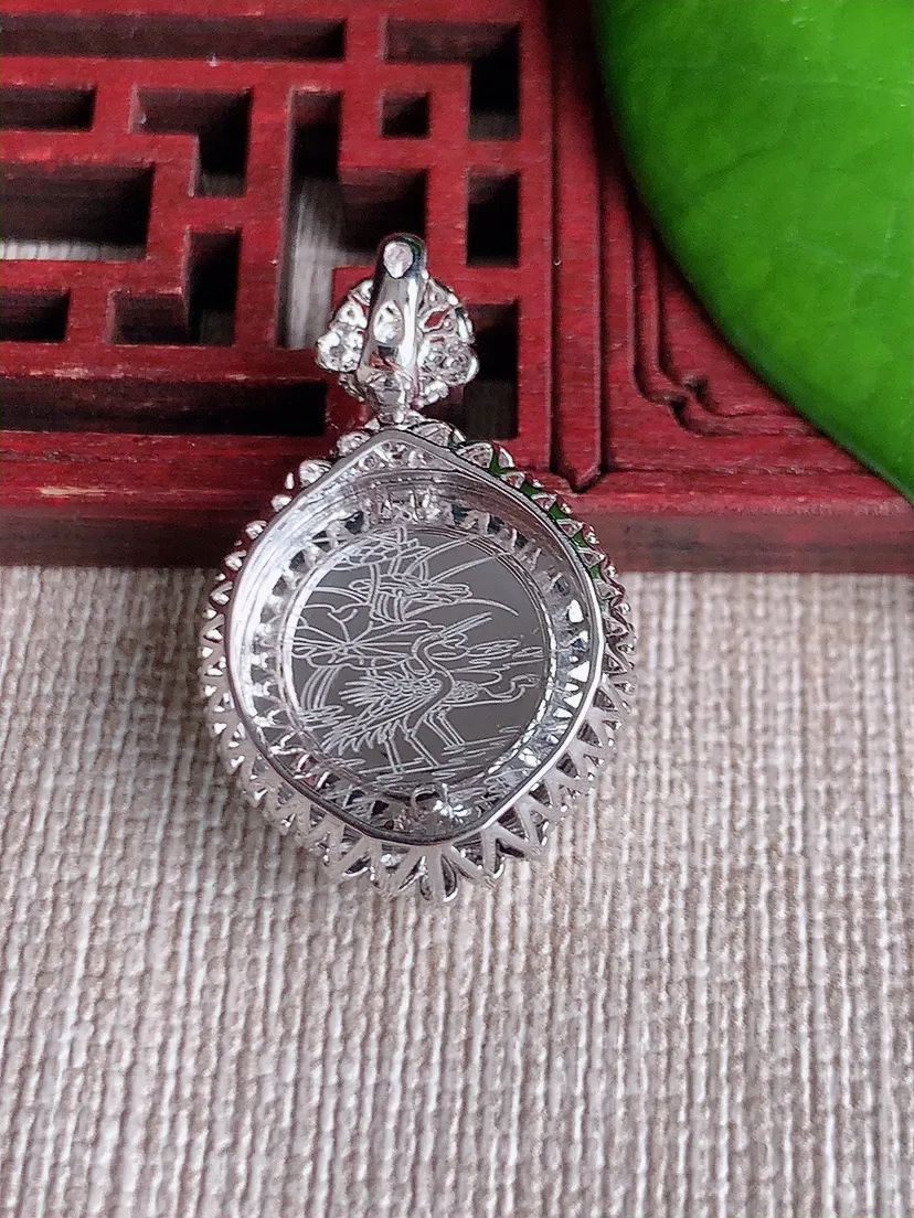 天然A货翡翠18K金伴平安扣吊坠尺寸28.8×18.3×8.6裸石15.7m量5.00g 0613