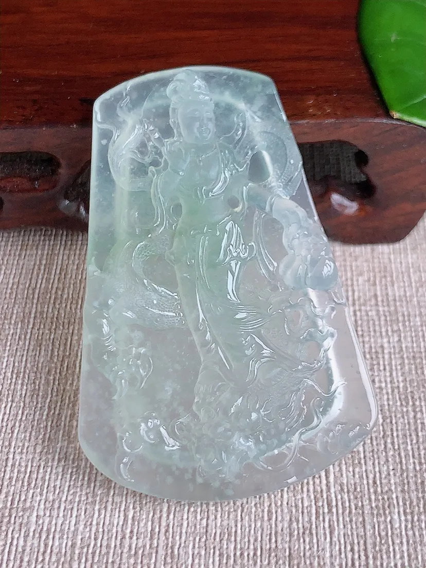 天然A货翡翠晴水御龙观音吊坠尺寸50.2×38×6.4m量25.66g 0612