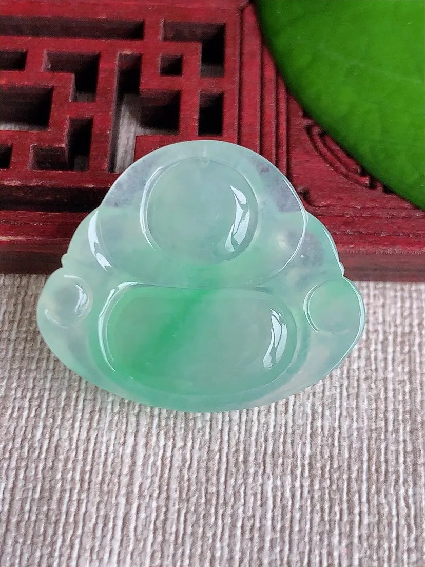 天然A货翡翠飘绿佛公吊坠尺寸24.4×29.3×6.5m量7.52g 0612