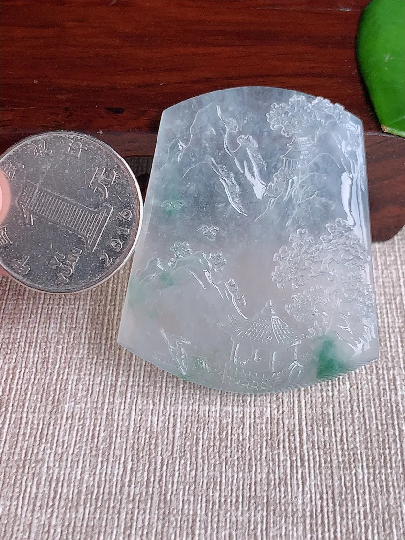 天然A货翡翠飘花一刀切意境山水牌镶嵌件尺寸47×39.5×5m量22.79g 0612