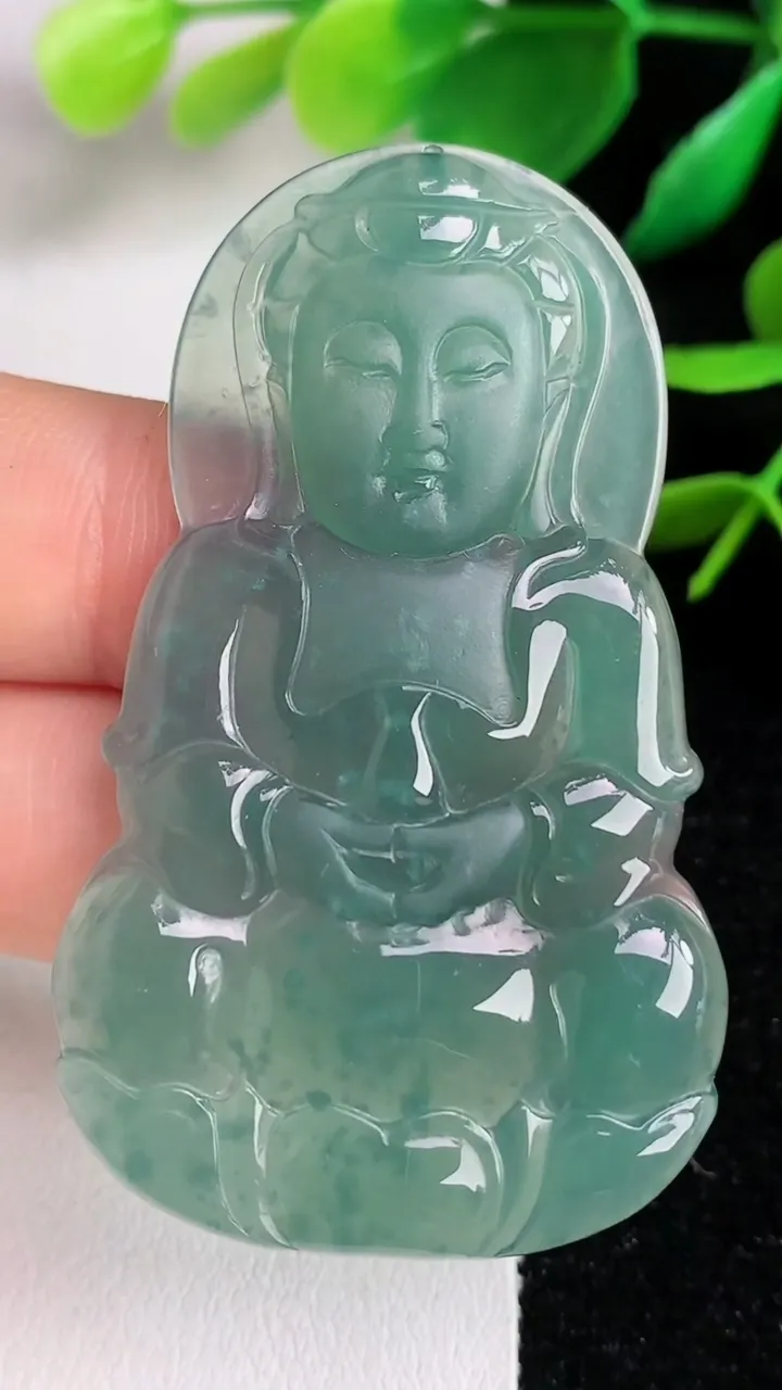 天然A货翡翠蓝水观音菩萨吊坠，尺寸 53.6-32.5-4.5，重: 13.86g
6月14日