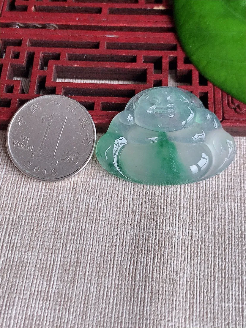 天然A货翡翠飘花一刀切佛件尺寸27.8×38.4×4.7m量9.75g 0612