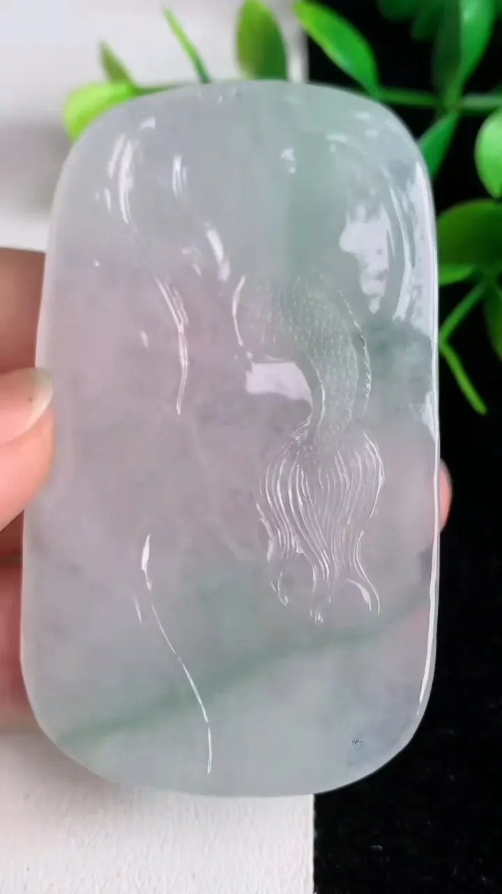天然A货翡翠祥龙观音菩萨吊坠，尺寸68-40-5，重量:29.84g
6月15日