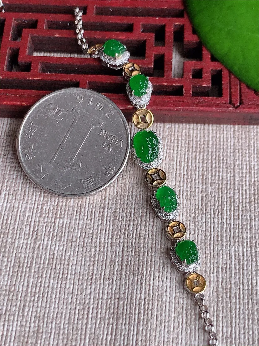 天然A货翡翠冰种18K金伴钻镶嵌满绿招财貔貅手链 尺寸7×5×4.8mm 重量4.62g 0613