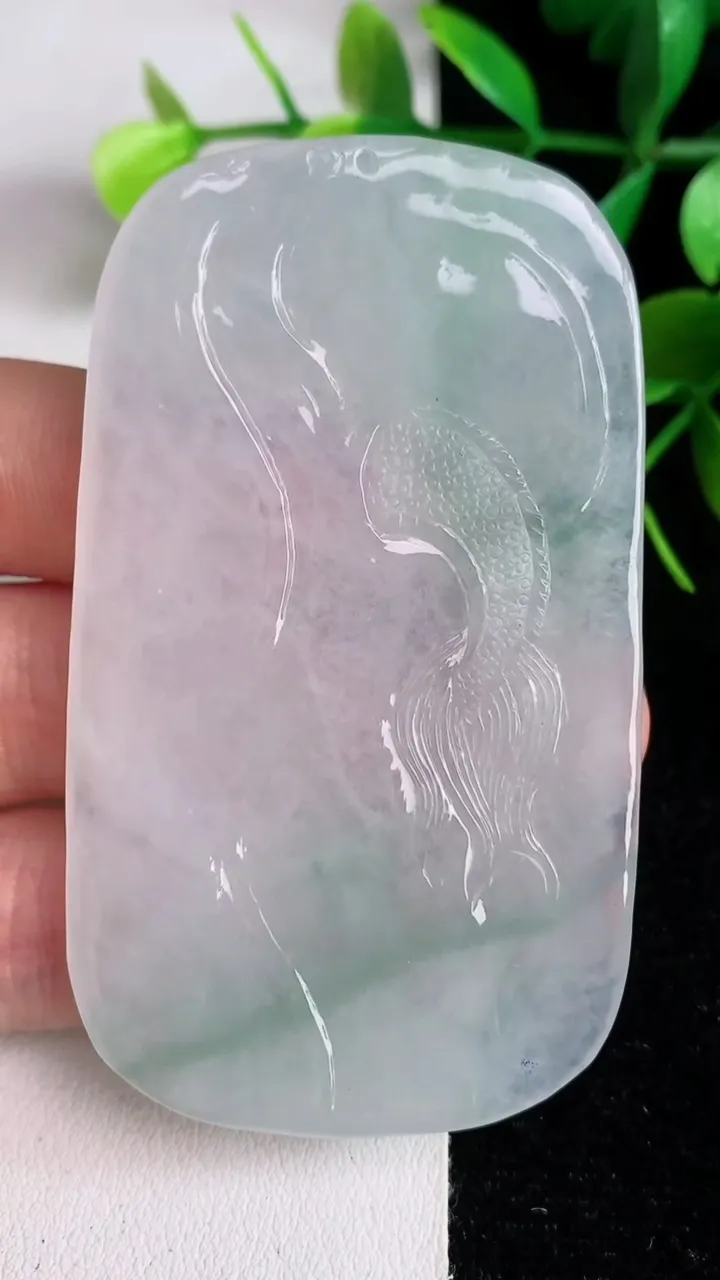 天然A货翡翠祥龙观音菩萨吊坠，尺寸68-40-5，重量:29.84g
6月15日