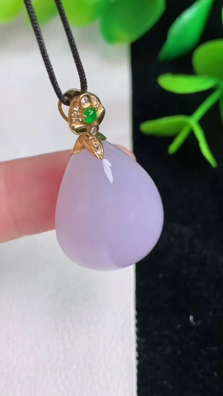 天然A货翡翠k金紫罗兰水滴吊坠，尺寸24-17.2-10，重量:8.46g
6月15日