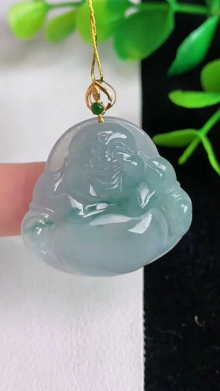 天然A货翡翠18k金飘花佛公吊坠，尺寸30.3-30.5-5.3，重量:7.16g
6月15日