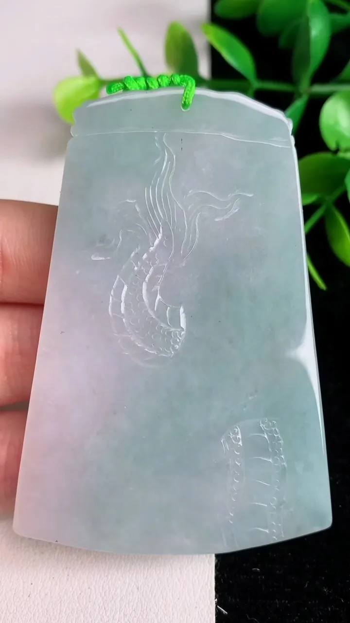天然A货翡翠祥龙大日如来吊坠，尺寸70.3-46.3-57.，重量:41.97g
6月15日