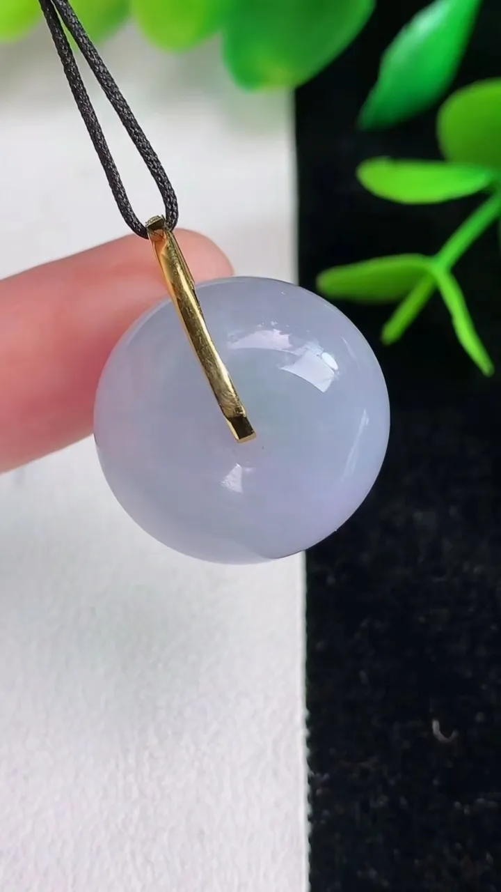 天然A货翡翠k金紫罗兰平安扣吊坠，尺寸20.2-11.5，重量:10.44g
6月15日