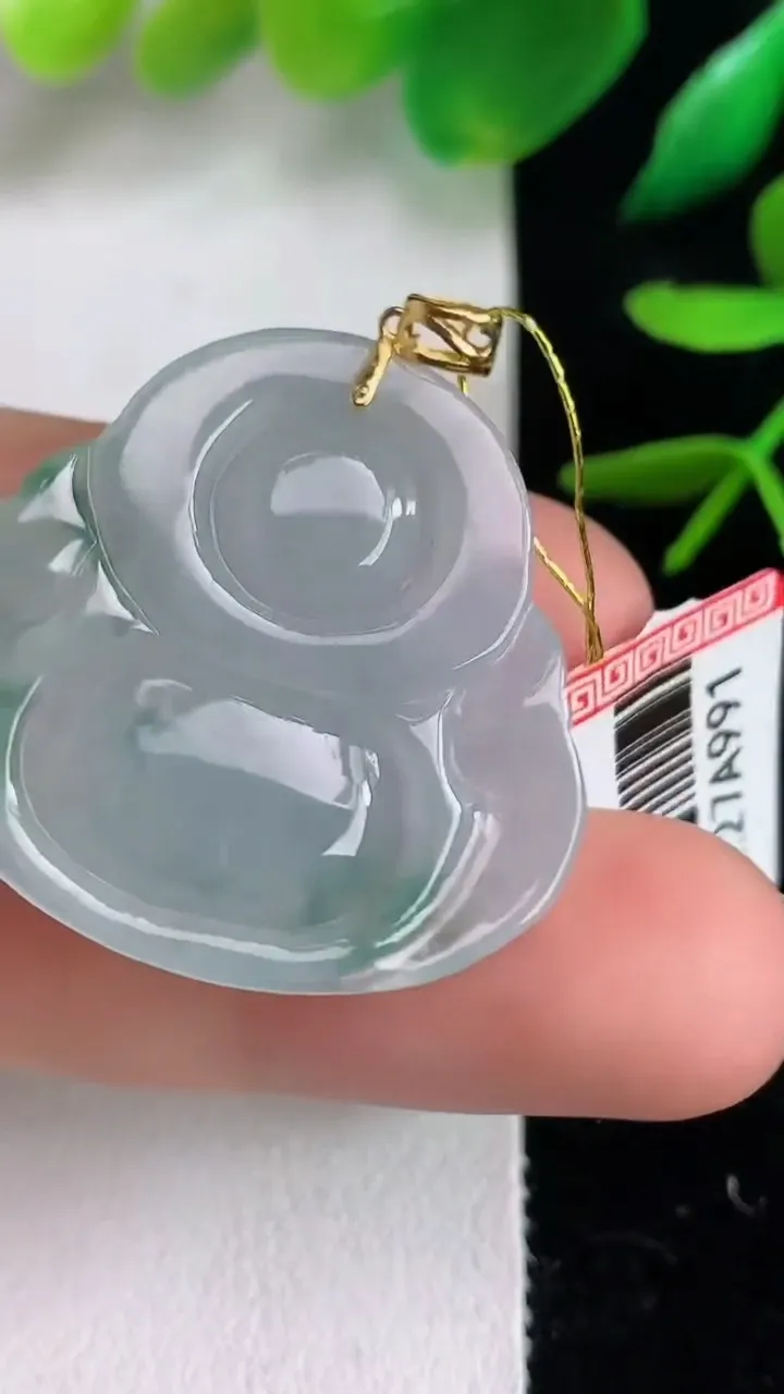 天然A货翡翠18k金飘花佛公吊坠，尺寸28-30-6，重量:7.39g
6月15日
