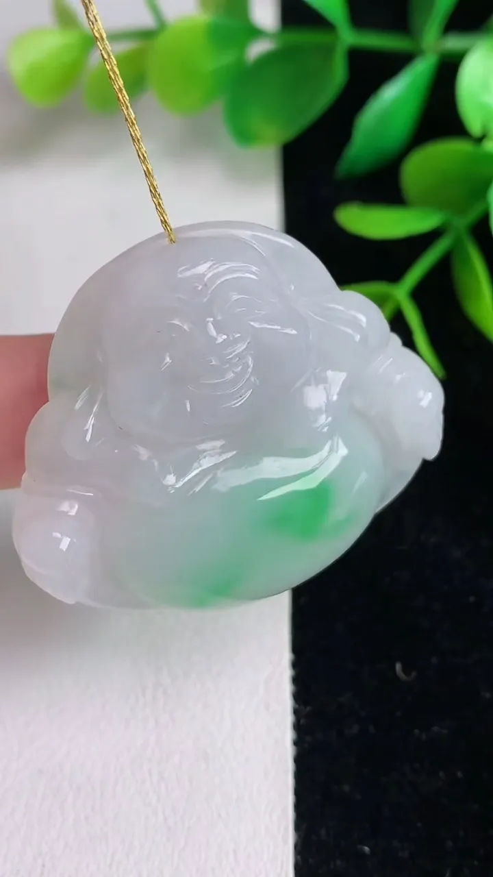 天然A货翡翠佛公吊坠，尺寸35.8-40-7.6，重量:16.46g
6月15日
