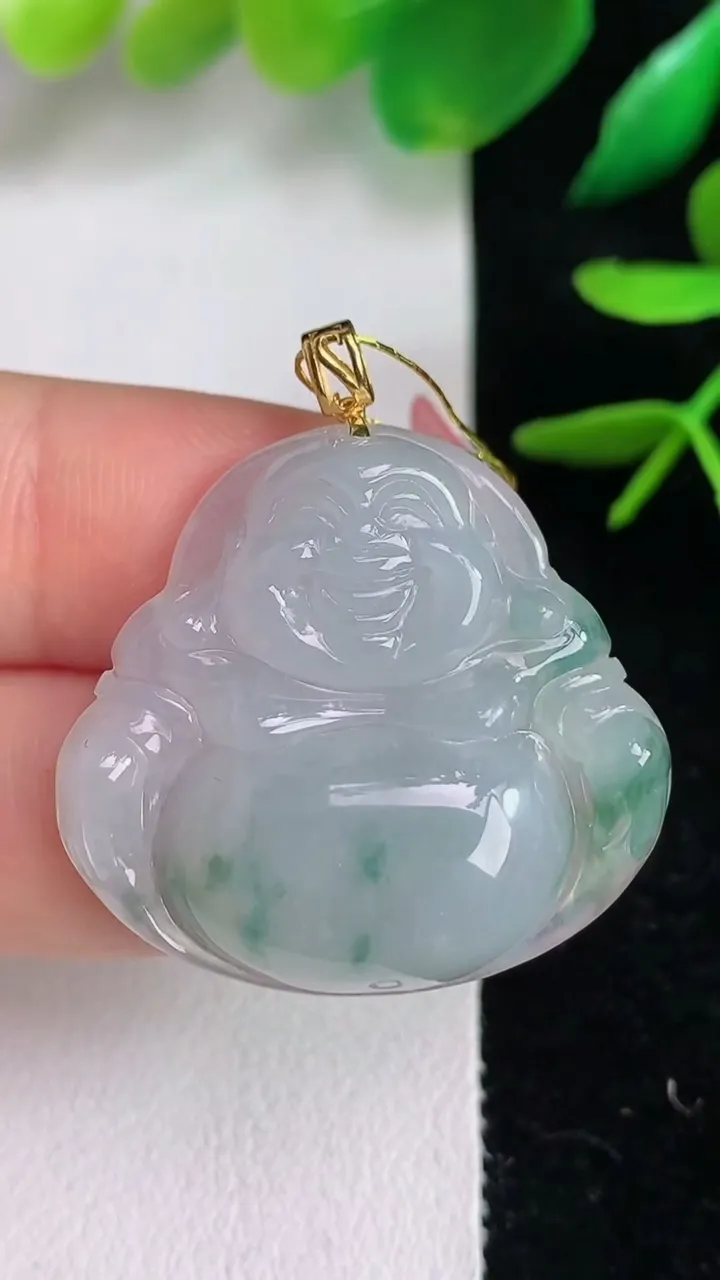 天然A货翡翠18k金飘花佛公吊坠，尺寸28-30-6，重量:7.39g
6月15日