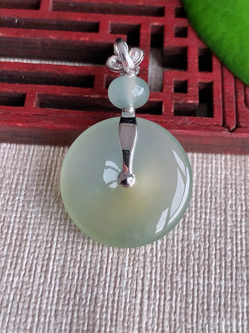 天然A货翡翠18K金伴黄翡平安扣吊坠尺寸35×21×4.3m量5.72g 0615