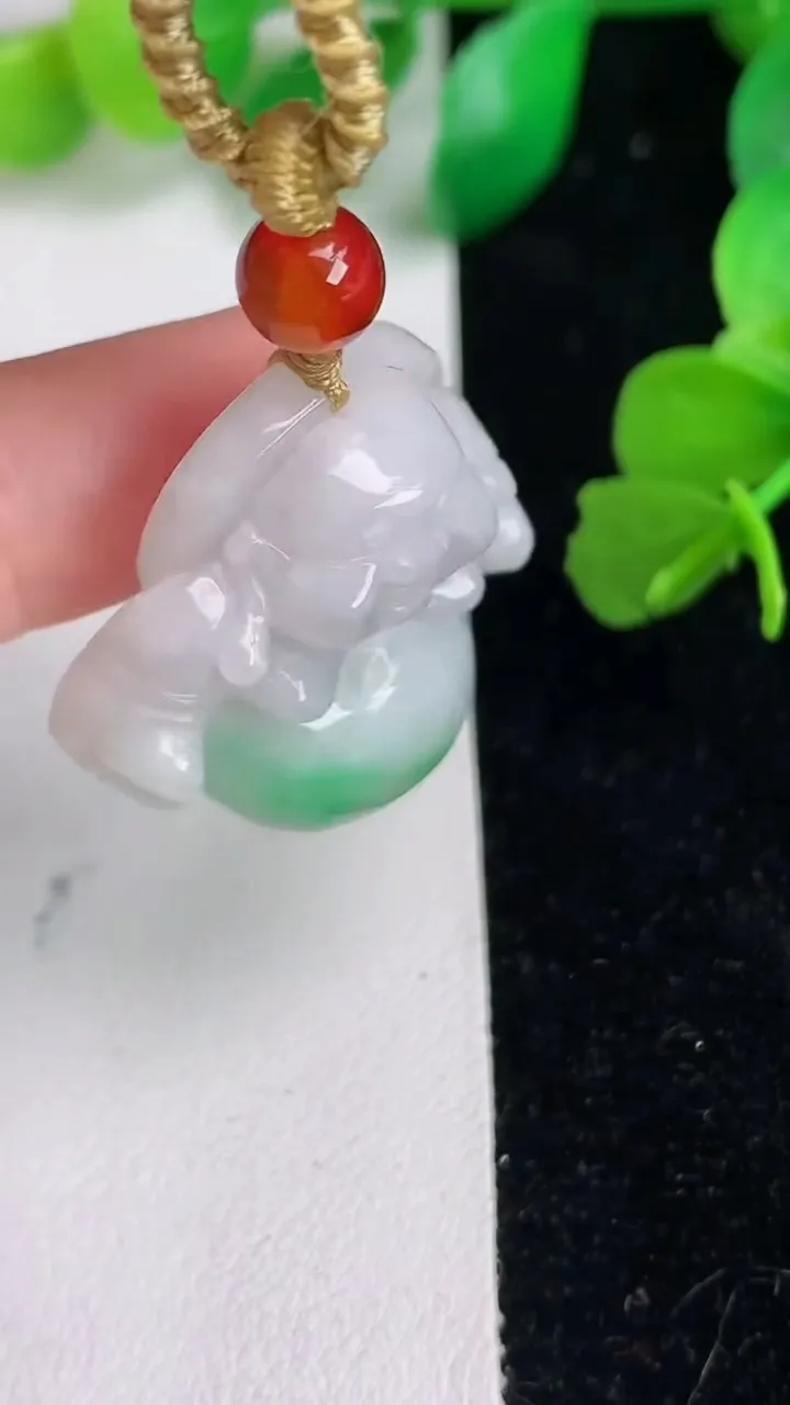 天然A货翡翠佛公吊坠，尺寸27-29-12.8，重:13.18g
6月16日