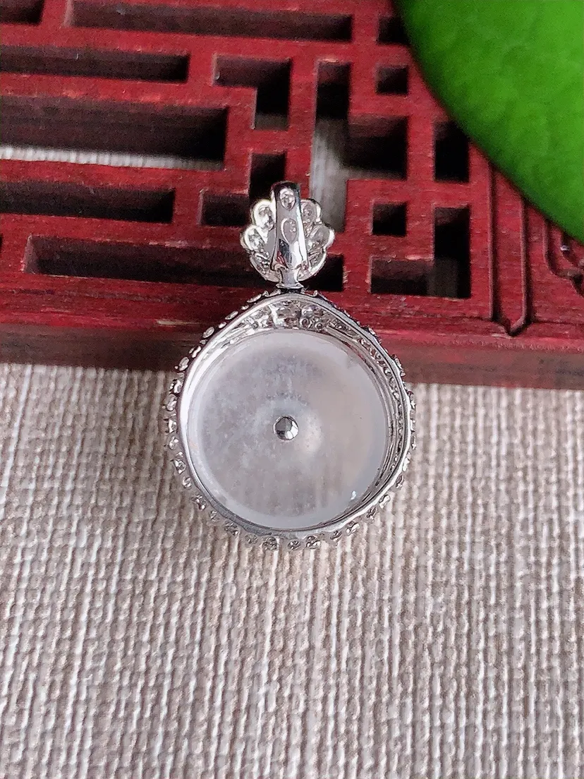 天然A货翡翠18K金伴白月光平安扣吊坠尺寸24×16×7.7裸石13.2m量2.54g 0615